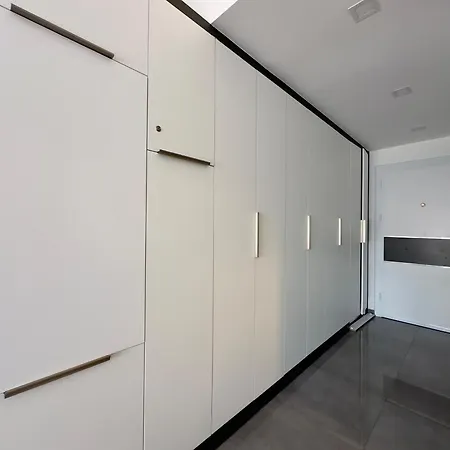 Modern Pool-view - 5 Minute Walk To 5 Star Sandy Beaches! * Dherinia